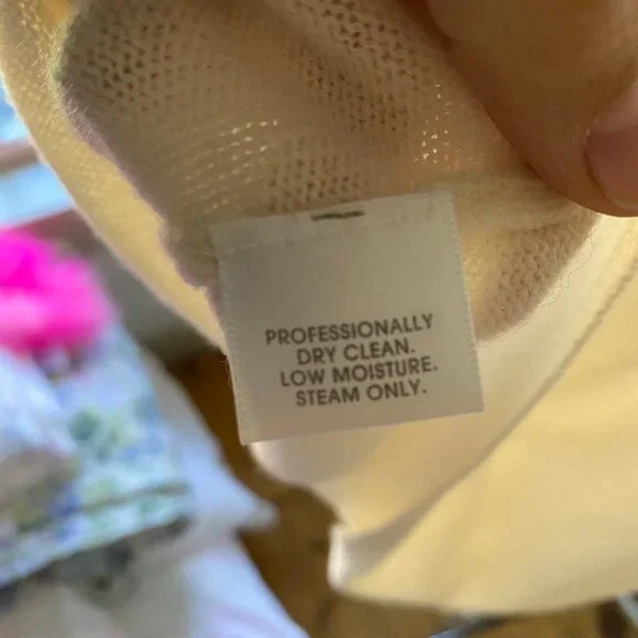 Cashmere Charter Club V Neck Sweater - Picture 4 of 4